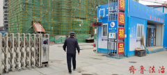平度市凤台执法中队：以精细执法助力工地扬尘治理